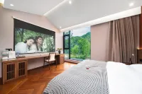 Longyin Gushu Tea-themed Stay - balcony