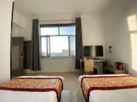 Huazhu Express Hotel فنادق في دينغ شي