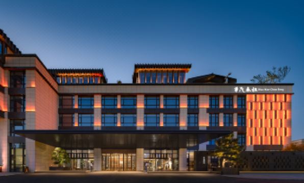 Luoyang Huamao Chunsong Hotel