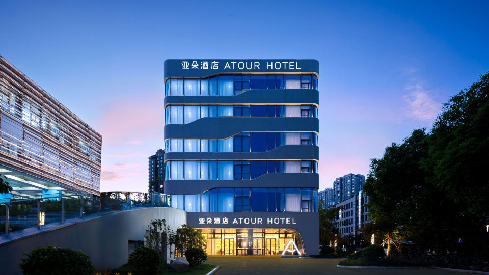 Ningbo Beilun Youth sports port Atour Hotel