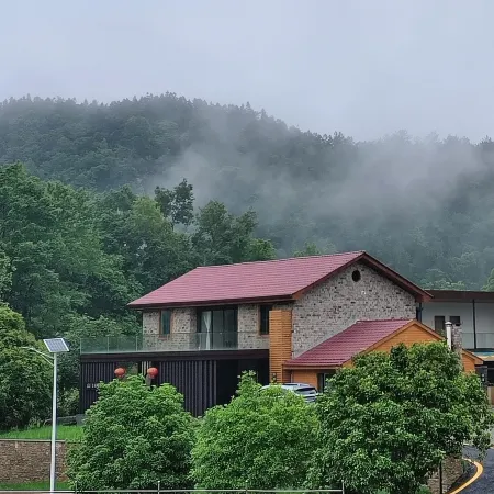 Jiangdong Chinese Inn (Changshui Scenic Area)