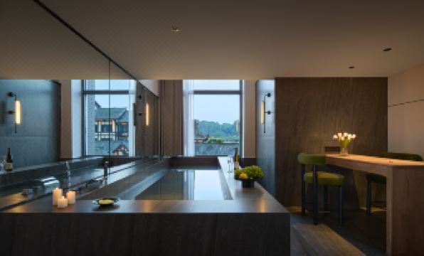 Leshan L Private Soup River View Hotel · City Vacation