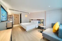 홈 인 플러스 호텔 (둥양 헝디엔 영화 도시 보행자 거리)