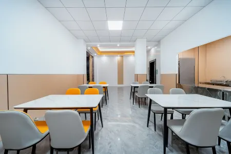 Nosedun Hotel (Dali High-Speed Railway Station Erhai Park) Отели рядом с достопримечательностью «Southwest University of Science and Technology»