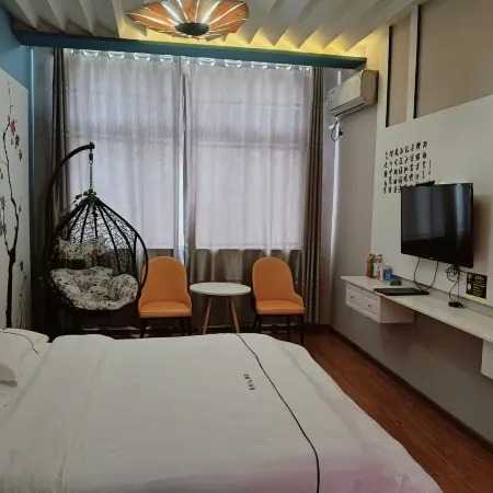 Fangcheng Feite Theme Hotel