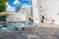 Bolin Hotel (Liuzhou Maanshan Park Yaobu Ancient Town) - Barer