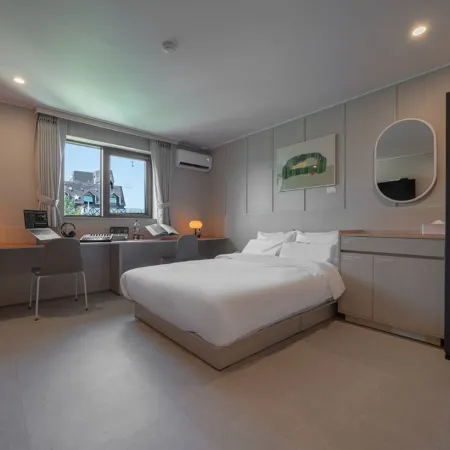 Workers Hotel Ansan by Aank