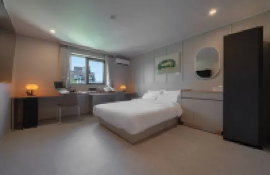 Workers Hotel Ansan by Aank