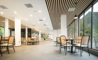 Longsheng Hot-spring Hotel