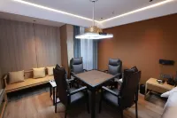 Walton International Hotel (Ganzhou Xinfeng Station Branch)