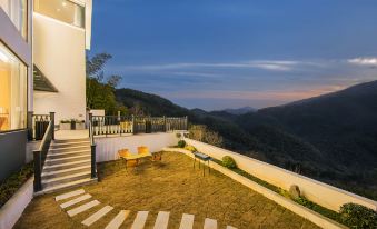 Anji Cloudcrest · SPRING · 180° Bamboo Forest & Babbling Family Resort Luxury Mountain Ski Hotel