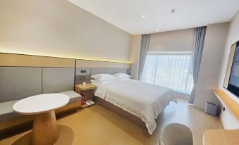 HELLO Hotel(Panzhihua High speed Railway South Station Store)