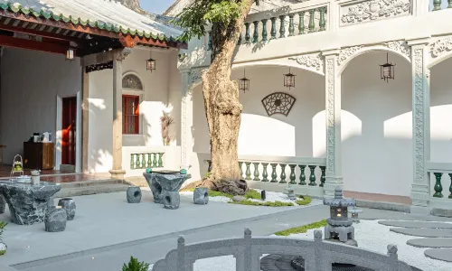 Chao Songju (Chaozhou Ancient City Paifang Street)