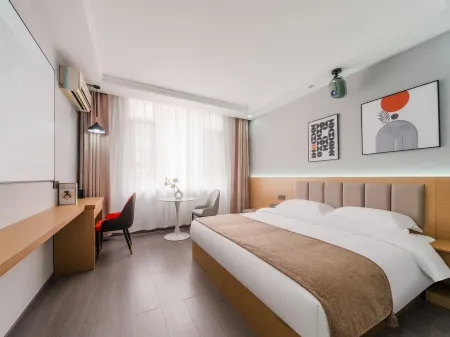 Shilin Lehmann Smart Hotel (Bus Station Branch) Отели рядом с достопримечательностью «Stone Forest Ice & Snow Ocean World»