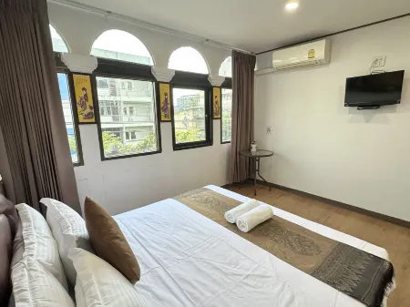 Longzhu Guesthouse