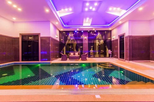 TOP Pool Villa Pattaya -  Casas de vacaciones