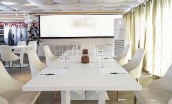 Liuchuan Space Cabin Homestay