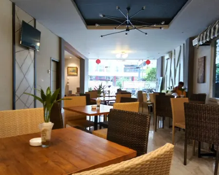 Agung Hotel Kendari Hotels in Mandonga