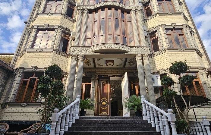 Hotel Sharq