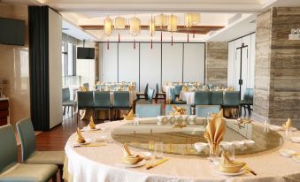 Yunfu Xinxing Xiangshun Junzhou Hotel