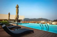 Mangshi Laiyin Hotel (Manghuang Village Scenic Area Branch) - Infinity Pools