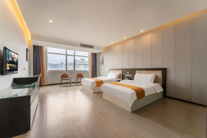 Xingyi Qigu Bokewan Hotel (Xingyi Mall Menglecheng Branch)