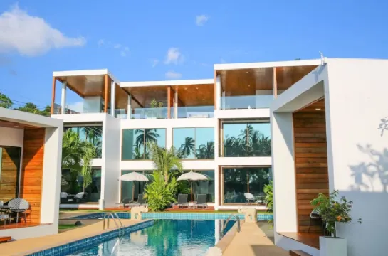 Zee Luxury Boutique Hotel