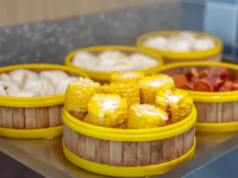 ホームイン ビジネスホテル(昌楽高速鉄道駅中百大厦） 昌楽のホテル