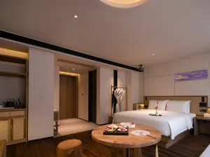 Pinmanxi Hotel (Shaoyang HSR Station)