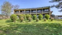 Vacancéole - le Domaine de Confolant Hotels in Les Ancizes-Comps