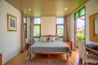 Hermoso Hideaway