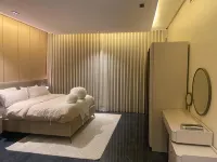 Park Alasema Hotels near Mars