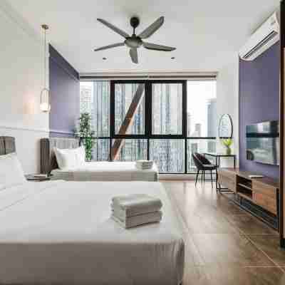Scarletz Suites KLCC by Emily in Town Rooms