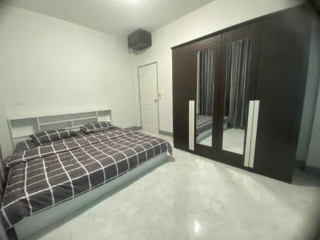 03 Bedroom House in Chiang Mai Отели рядом с достопримечательностью «dorm Maejo University»