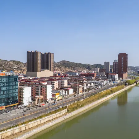 Vienna 3 Best Hotel (Lvliang Lin County Baitongyuan)