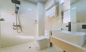 Junyi Chain Hotel (Yudu Longzheng Plaza)