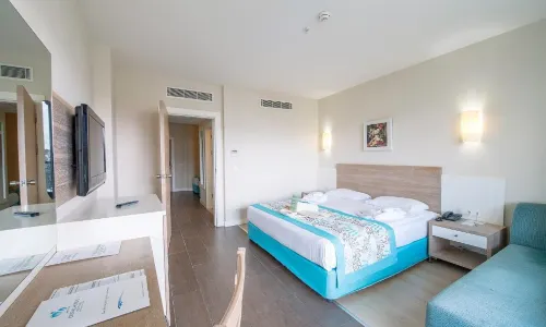 Sunrise Queen Luxury Hotel