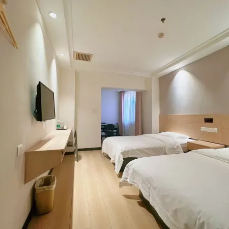 Lejia Hotel Lanzhou (Eastern Comprehensive Wholesale Market Provincial People's Hospital)