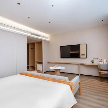 Yishang Hotel (Chibi Yongbangcheng Branch)