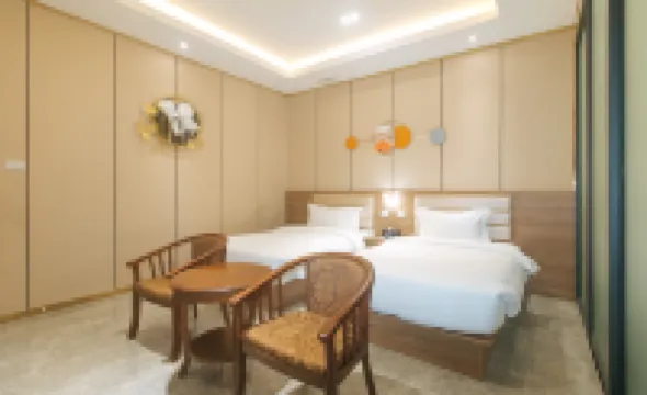 Home Me Hotel by RedDoorz