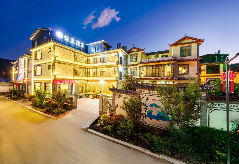 hotel overview picture