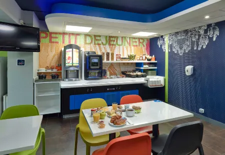 B&B Hôtel Viry-Châtillon Отели в г. Вири-Шатийон