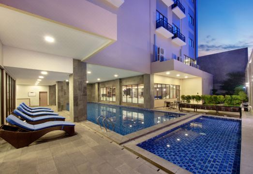 3. 애스턴 팔루 호..