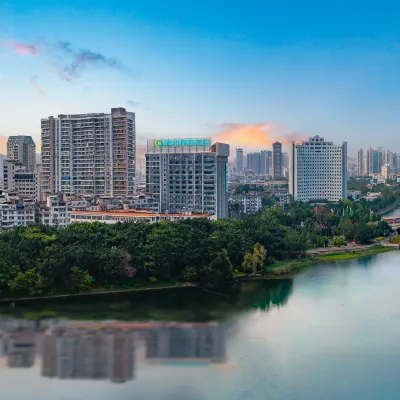 City Comfort Inn Hotel (Nanning Jinhu Square Nanhu Subway Station) Hotels near Nanning Nanhu Park