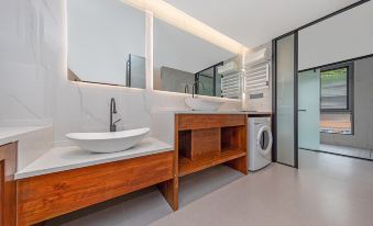 Weijian Zhaoxing Homestay