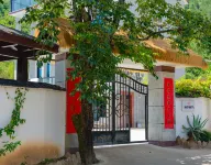 Under Persimmon Trees · Fam&Team Retreat·Pool·Pet Stay (Tonglu OMG Park Branch)