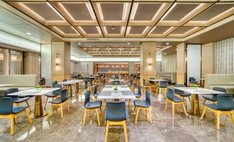 Blue Town . Royal Azure Holiday Hotel