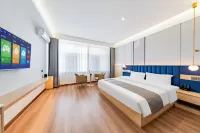 Hushan No.1 Hotel (Jining Battle Memorial Hall Laohushan Ecological Park) - parking