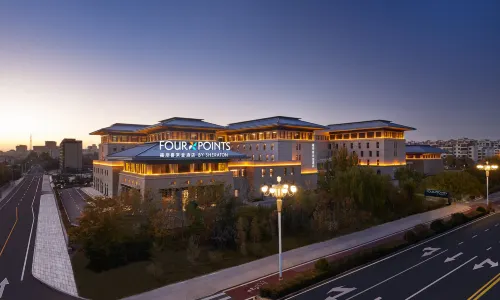 Four Points by Sheraton Dunhuang