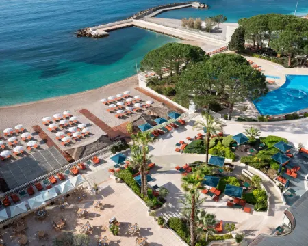 Le Méridien Beach Plaza โรงแรมในโมนาโกซิตี้